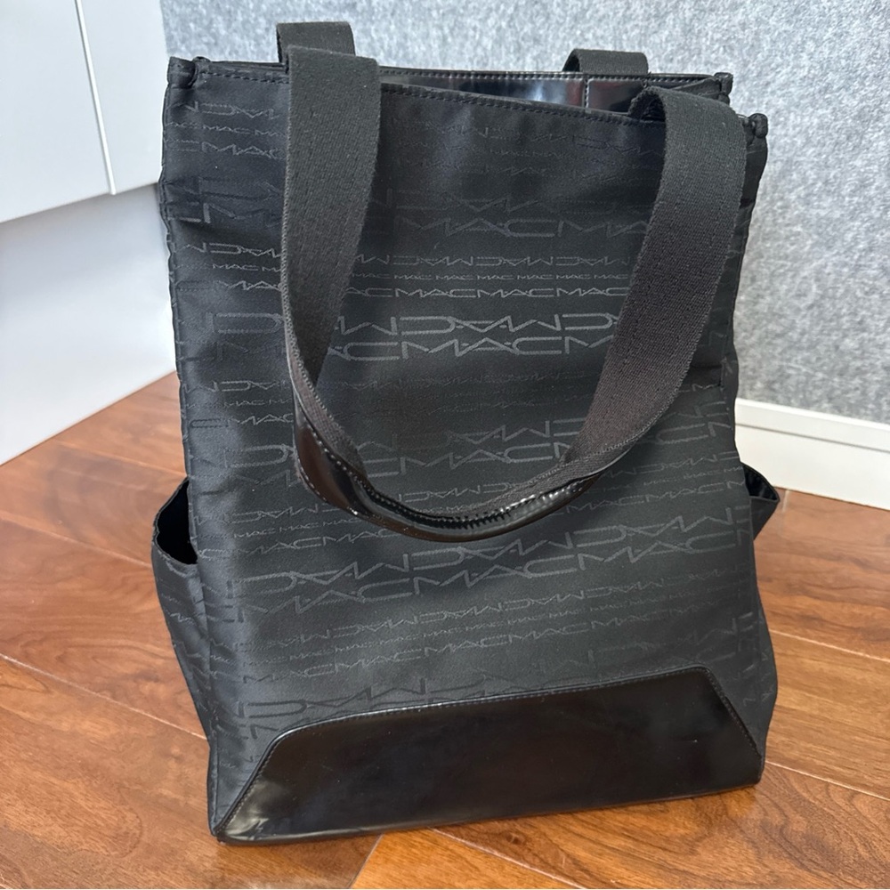 MAC Cosmetics Black makeup Travel Bag